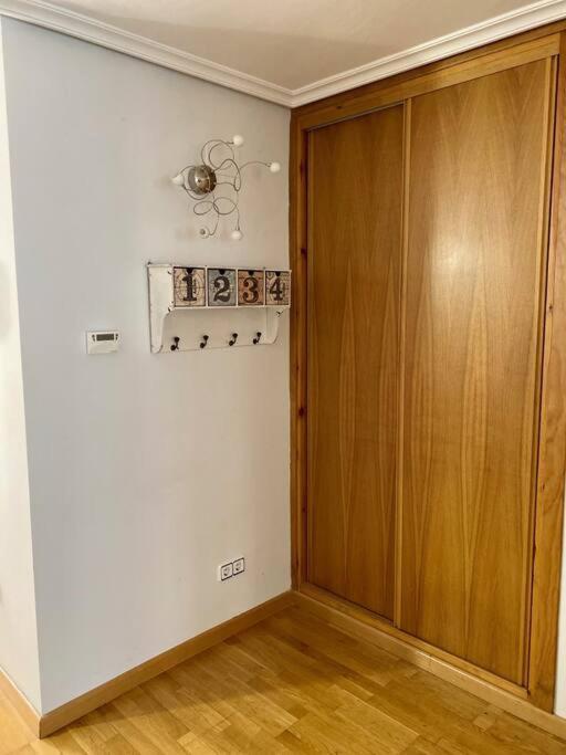 Acogedor Y Centrico Apartamento En Jaca - Wifi Exterior photo